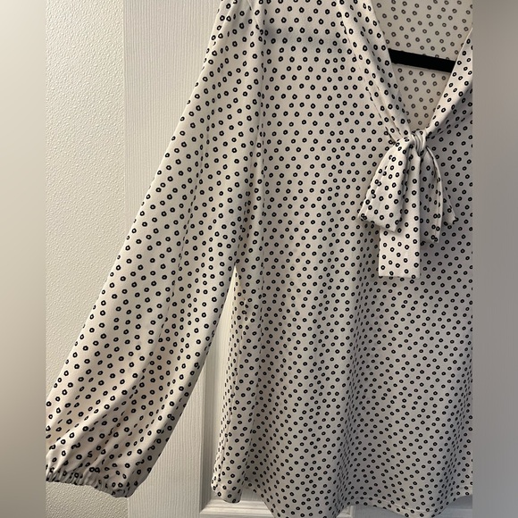 Adrianna Papell blouse - Picture 3 of 6